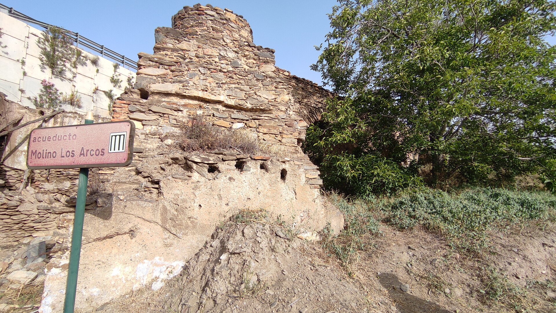 Ruinas del acueducto y Molino de los Arcos en Abla